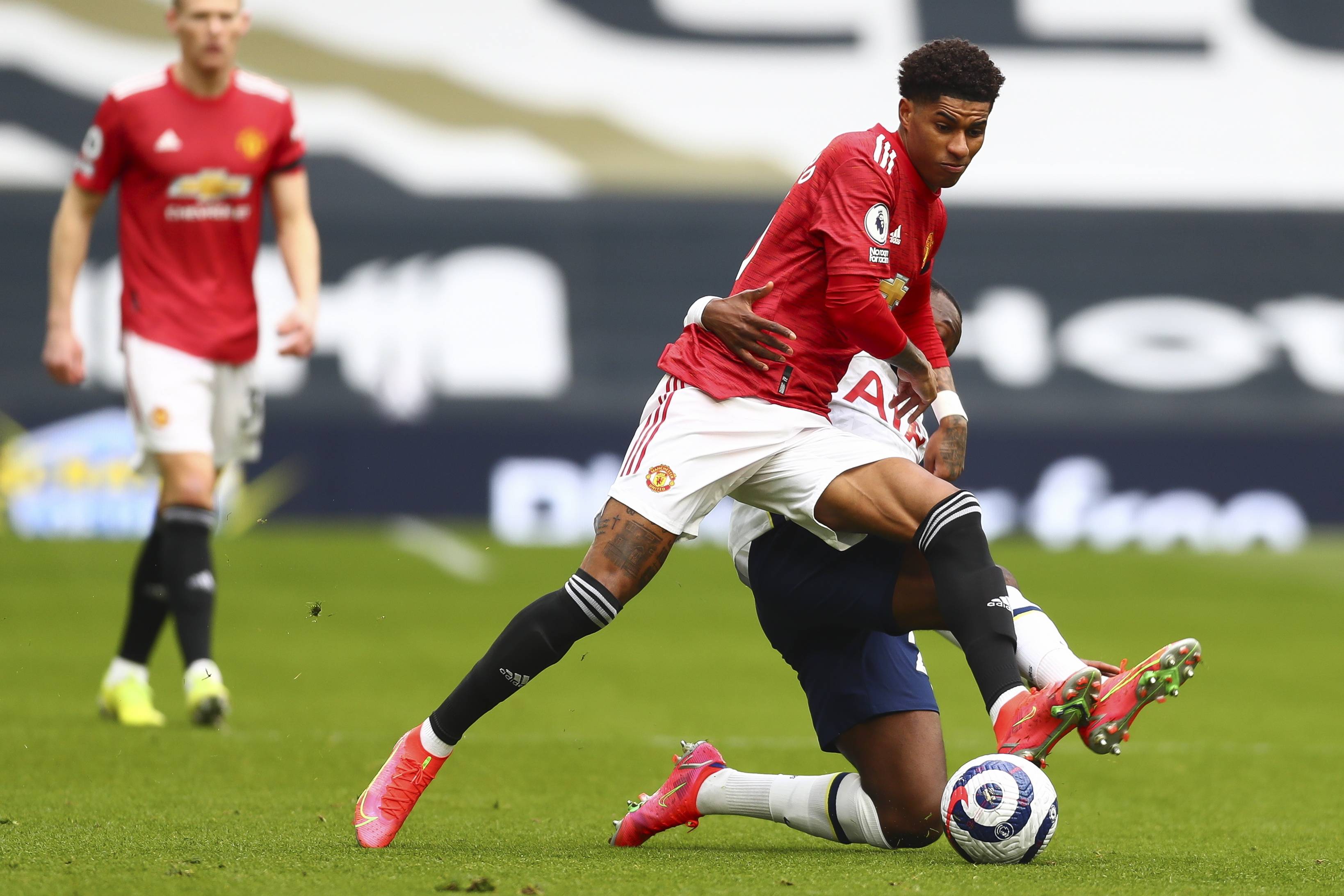 烈的大背景 烈的大背景